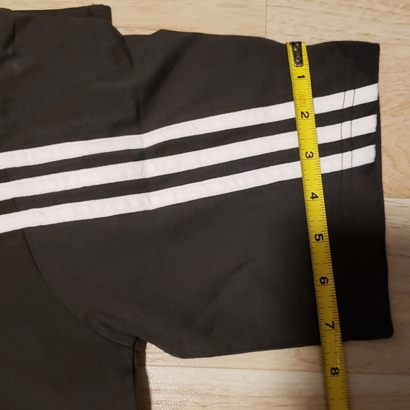 Adidas top - Picture 4 of 8